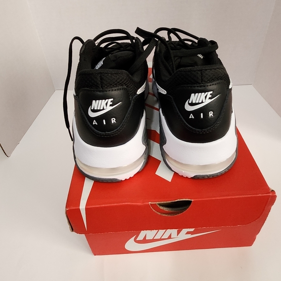 Nike Air Max Excee Women's 9.5 - Picture 4 of 6